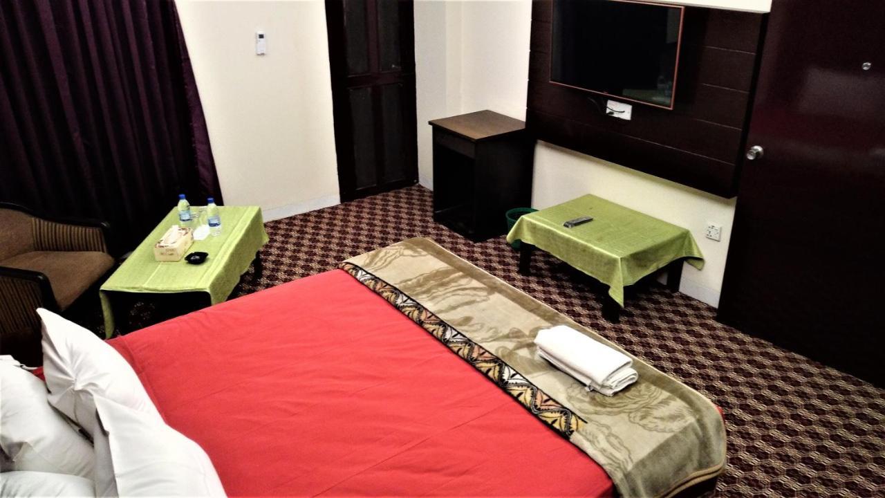 Center Point Apartment 达卡 外观 照片