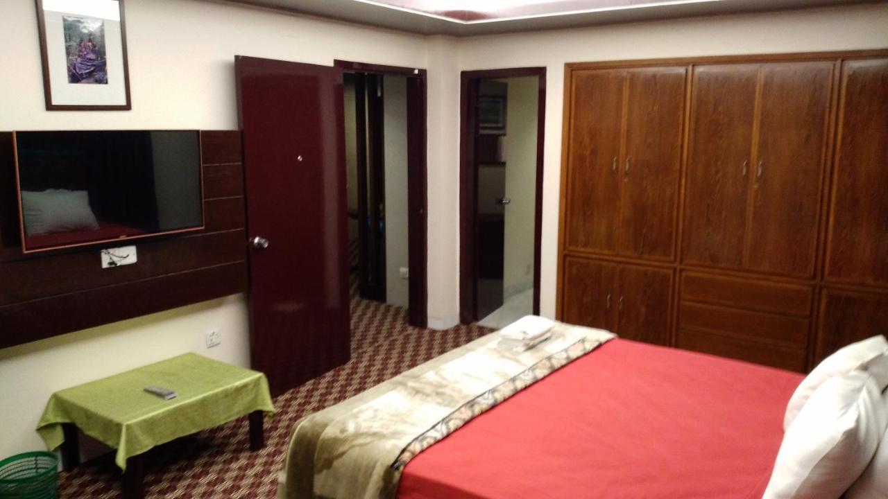 Center Point Apartment 达卡 外观 照片